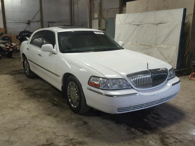 1LNHM82V16Y641338 - 2006 LINCOLN TOWN CAR WHITE photo 1