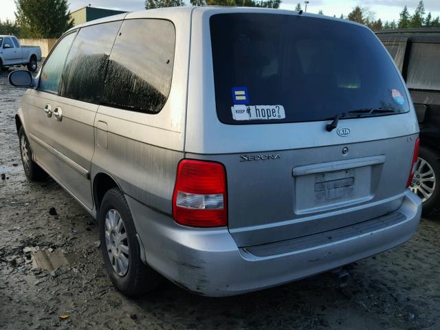 KNDUP131536408504 - 2003 KIA SEDONA EX SILVER photo 3