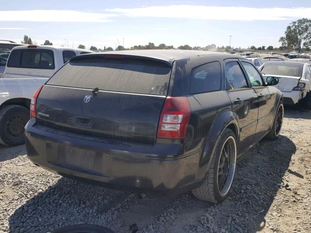 2D4FV47T46H416210 - 2006 DODGE MAGNUM SE BLACK photo 4