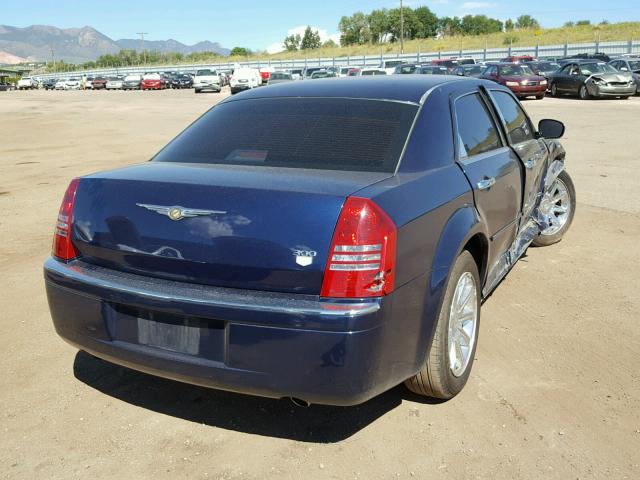 2C3KA63H26H249516 - 2006 CHRYSLER 300C BLUE photo 4