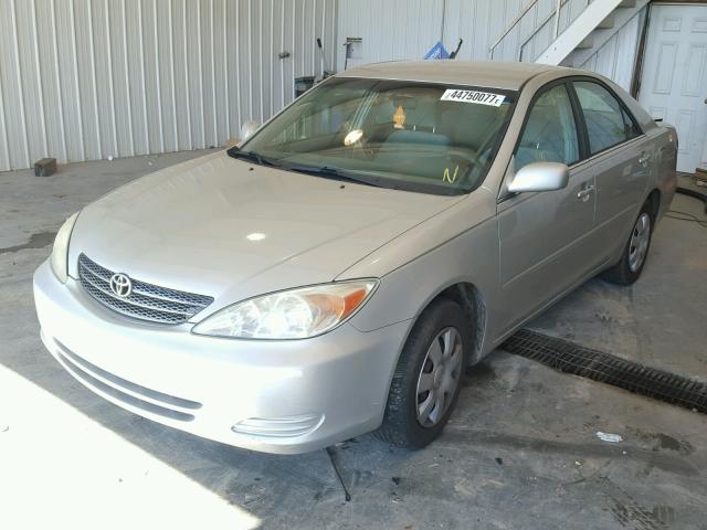 4T1BE32K03U148104 - 2003 TOYOTA CAMRY LE SILVER photo 2