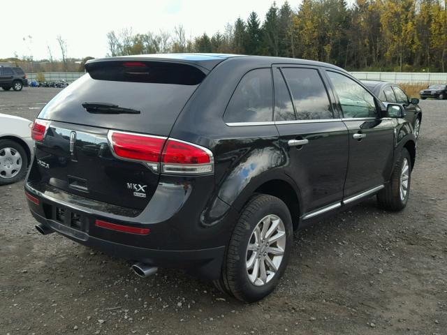 2LMDJ8JK1DBL42719 - 2013 LINCOLN MKX BLACK photo 4