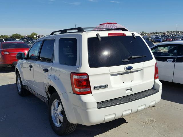 1FMCU0D75CKC42814 - 2012 FORD ESCAPE WHITE photo 3