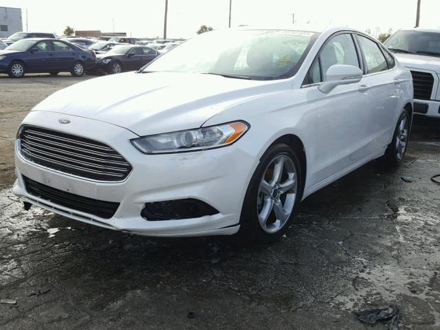 3FA6P0HD9GR219164 - 2016 FORD FUSION WHITE photo 2