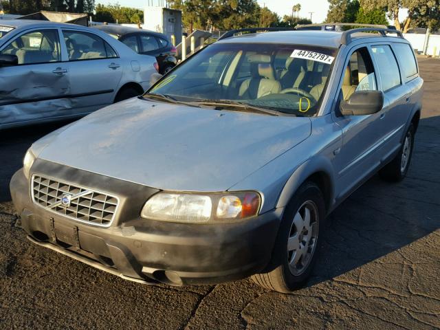 YV1SZ58D111001361 - 2001 VOLVO V70 BLUE photo 2