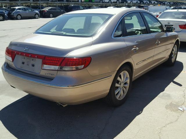 KMHFC46F06A086283 - 2006 HYUNDAI AZERA SE GOLD photo 4