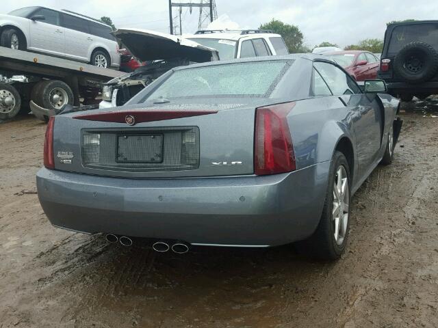 1G6YV34A045602935 - 2004 CADILLAC XLR GRAY photo 4