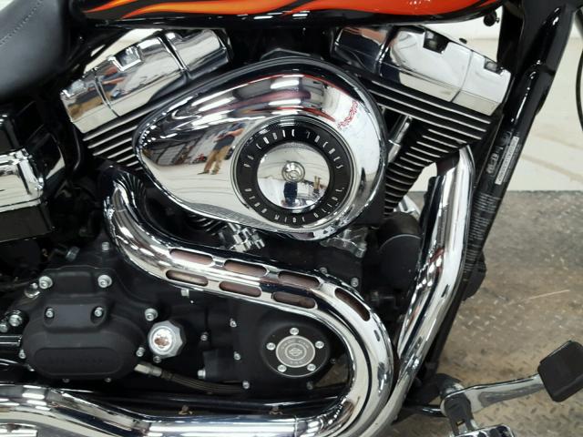 1HD1GP411AC300480 - 2010 HARLEY-DAVIDSON FXDWG BLACK photo 5