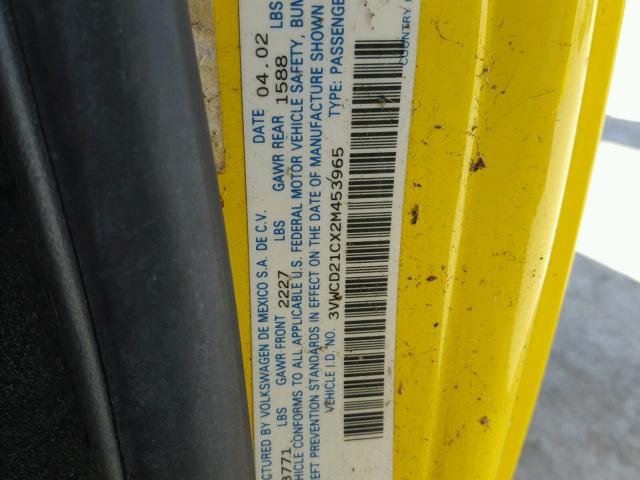 3VWCD21CX2M453965 - 2002 VOLKSWAGEN NEW BEETLE 黄色 照片 10