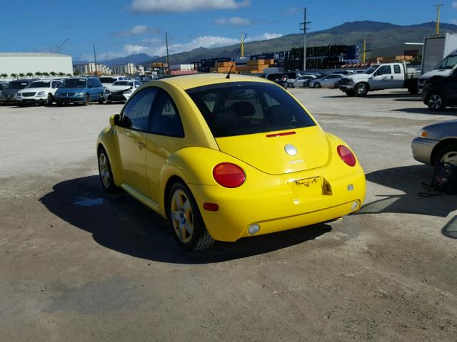 3VWCD21CX2M453965 - 2002 VOLKSWAGEN NEW BEETLE 黄色 照片 3
