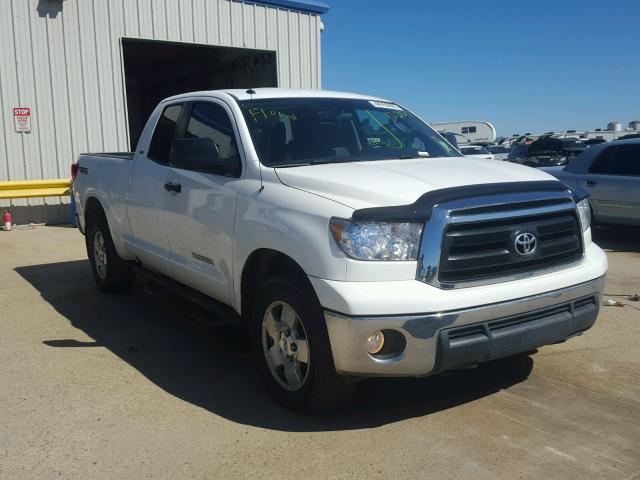 5TFRM5F10BX024916 - 2011 TOYOTA TUNDRA DOU WHITE photo 1