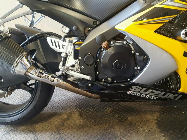 JS1GT77A572113707 - 2007 SUZUKI GSX-R1000 YELLOW photo 7