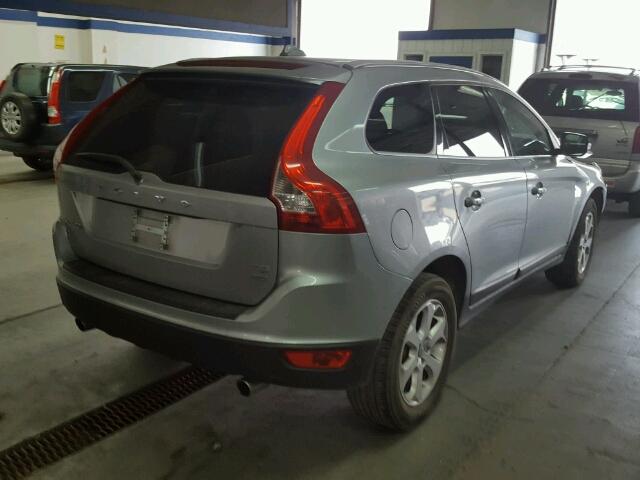 YV4902DZ3C2292776 - 2012 VOLVO XC60 T6 SILVER photo 4