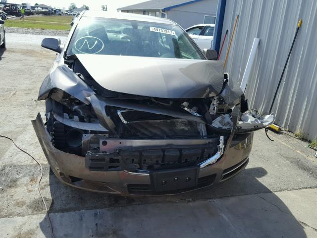 1G1ZC5EUXBF358562 - 2011 CHEVROLET MALIBU 1LT 金色 照片 9