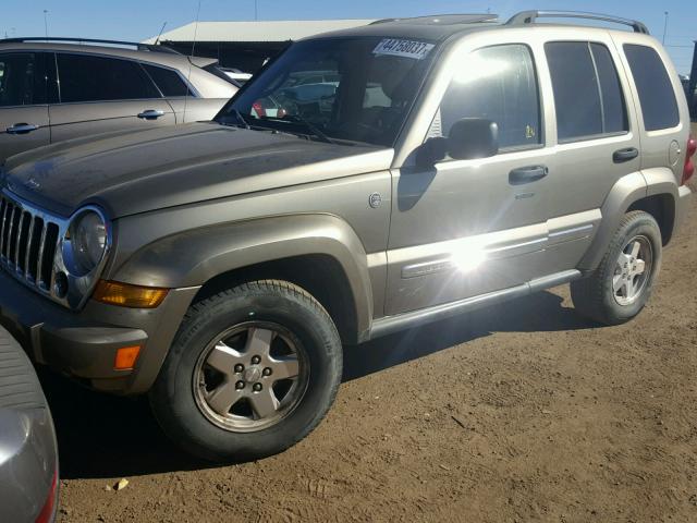 1J4GL58566W237210 - 2006 JEEP LIBERTY TAN photo 2