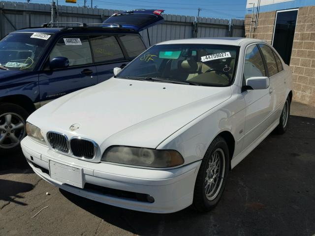 WBADT33412GF42498 - 2002 BMW 525 WHITE photo 2