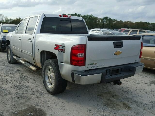 3GCRKSE30AG252599 - 2010 CHEVROLET SILVERADO SILVER photo 3