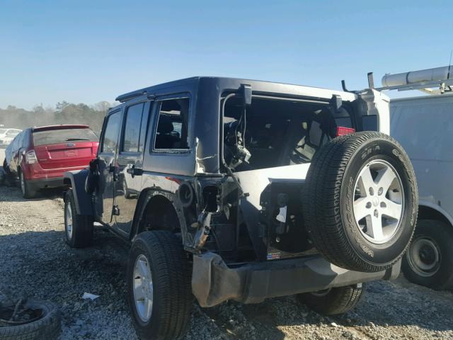 1C4BJWDG6GL242431 - 2016 JEEP WRANGLER U BLACK photo 3