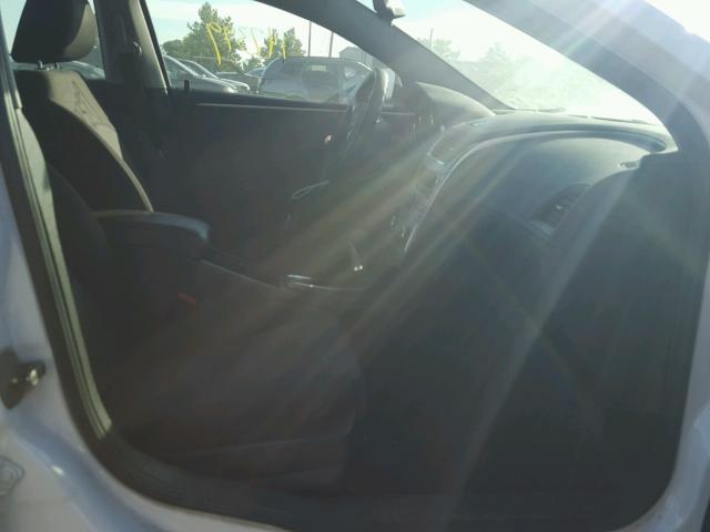 1G1ZC5EB4AF303165 - 2010 CHEVROLET MALIBU 1LT WHITE photo 5