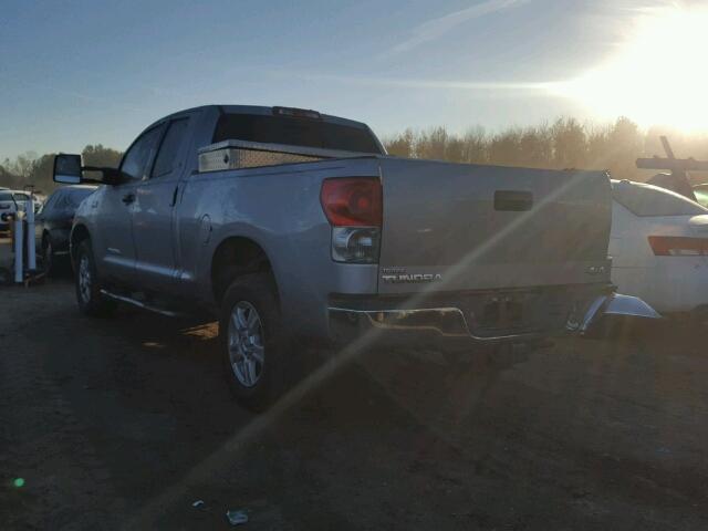 5TBBV54117S484108 - 2007 TOYOTA TUNDRA SILVER photo 3