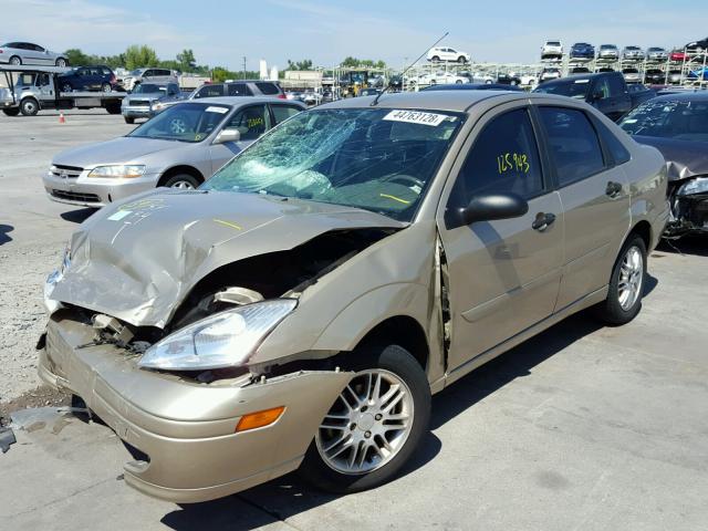 1FAHP383XYW143468 - 2000 FORD FOCUS ZTS GOLD photo 2