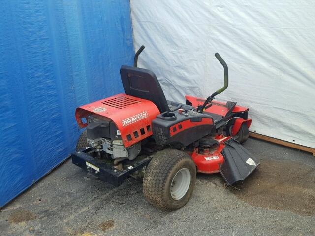 915148 - 2011 GRAV MOWER RED photo 4