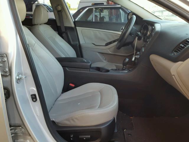 KNAGN4A7XB5111029 - 2011 KIA OPTIMA GRAY photo 5