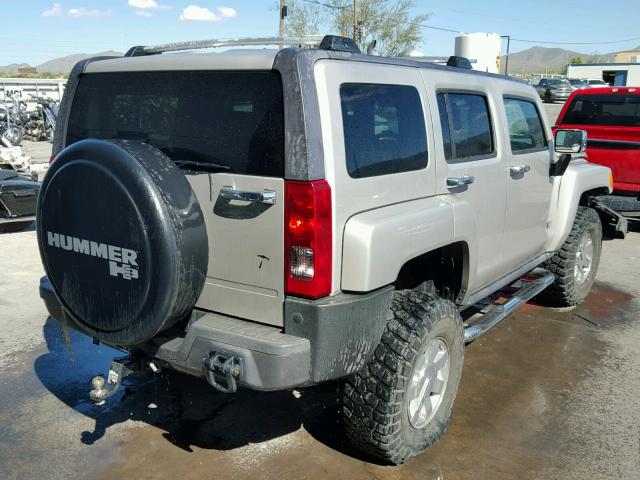 5GTDN136268304975 - 2006 HUMMER H3 SILVER photo 4