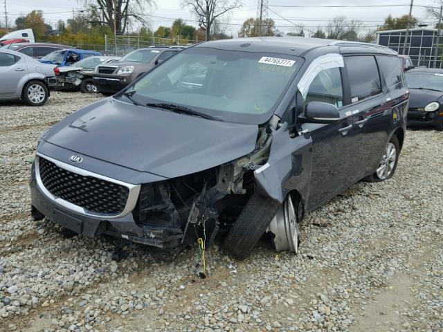 KNDMB5C16F6038660 - 2015 KIA SEDONA LX CHARCOAL photo 2