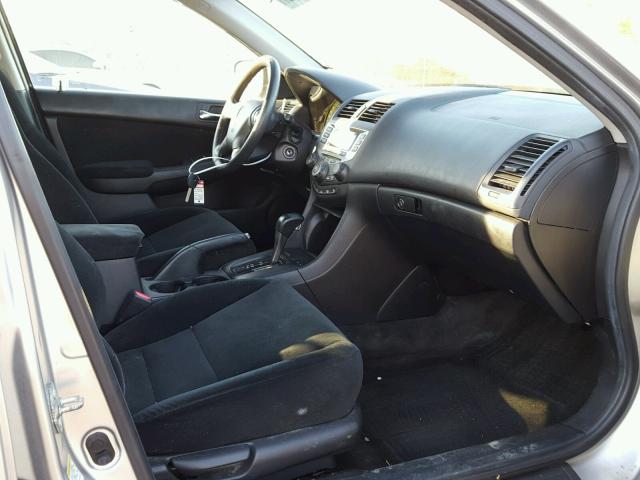 3HGCM56486G707264 - 2006 HONDA ACCORD LX SILVER photo 5