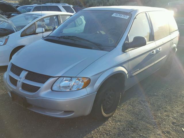 1B4GP45331B208915 - 2001 DODGE CARAVAN SP SILVER photo 2