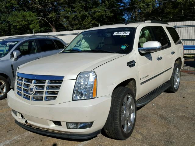 1GYEC63898R152295 - 2008 CADILLAC ESCALADE L WHITE photo 2