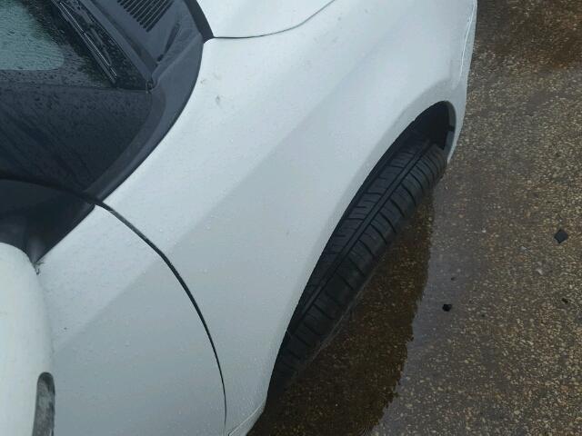 JTKJF5C78B3003537 - 2011 TOYOTA SCION TC 白色 照片 9