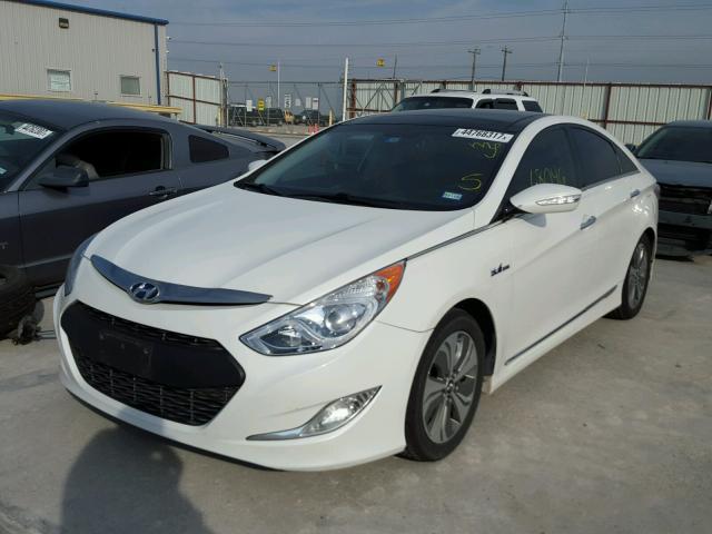 KMHEC4A46DA072662 - 2013 HYUNDAI SONATA HYB WHITE photo 2