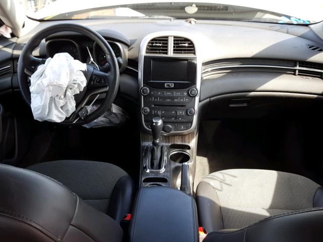 1G11C5SL2FF201963 - 2015 CHEVROLET MALIBU 1LT SILVER photo 9