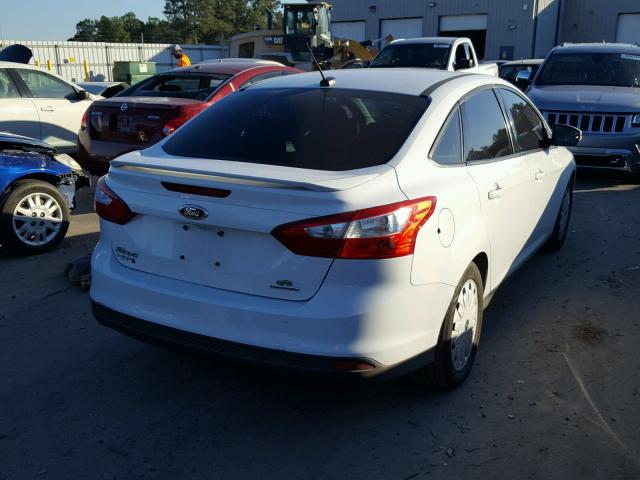 1FADP3F26DL257908 - 2013 FORD FOCUS SE WHITE photo 4