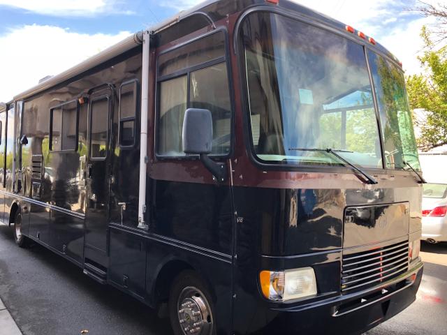 3FCNF53S8YJA05567 - 2000 FORD MOTOR HOME BLACK photo 1