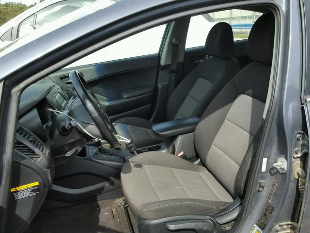 KNAFX4A85E5087399 - 2014 KIA FORTE EX GRAY photo 5