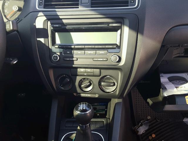 3VW1K7AJ8BM343098 - 2011 VOLKSWAGEN JETTA BASE BLACK photo 9