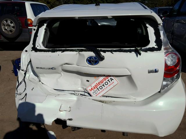 JTDKDTB35E1569272 - 2014 TOYOTA PRIUS C WHITE photo 9