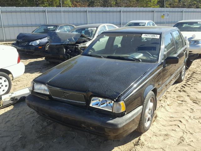 YV1LS5717S1219287 - 1995 VOLVO 850 BLACK photo 2