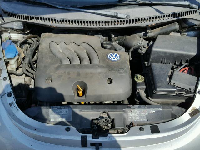 3VWCA21C2YM451418 - 2000 VOLKSWAGEN NEW BEETLE 银色 照片 7