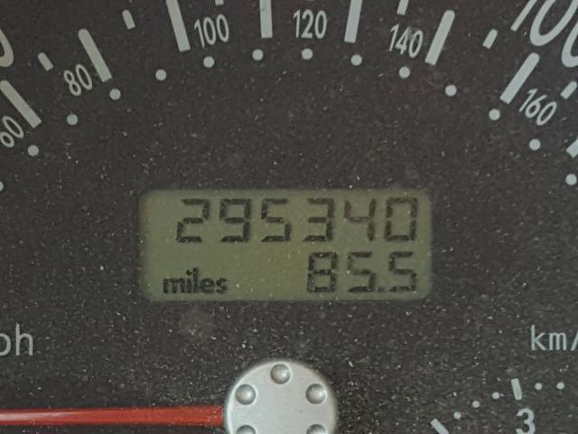 3VWCA21C2YM451418 - 2000 VOLKSWAGEN NEW BEETLE 银色 照片 8