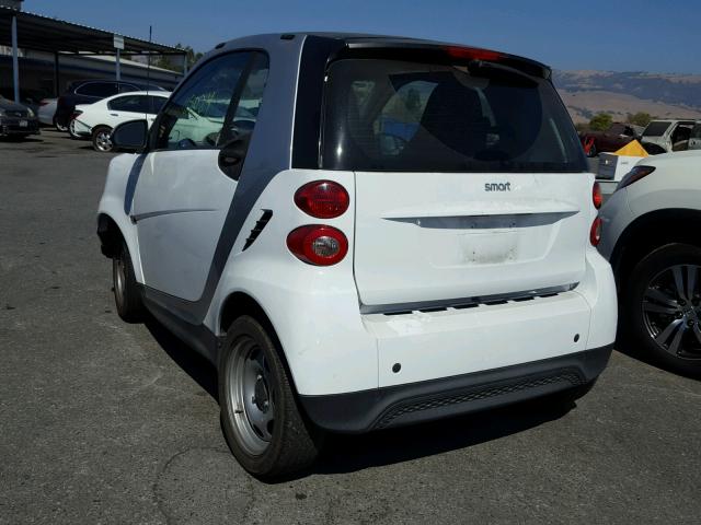 WMEEJ3BA4EK738438 - 2014 SMART FORTWO PUR WHITE photo 3