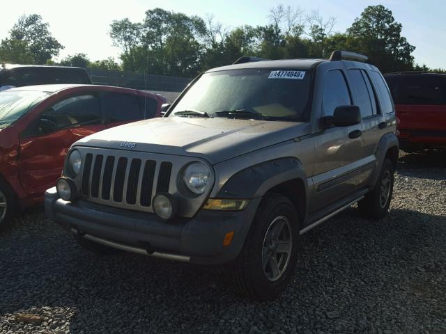 1J4GK38K55W514134 - 2005 JEEP LIBERTY RE GRAY photo 2