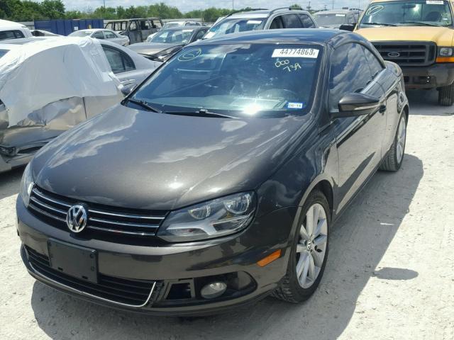 WVWBW8AH3EV000739 - 2014 VOLKSWAGEN EOS KOMFOR 灰色 照片 2
