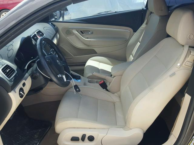 WVWBW8AH3EV000739 - 2014 VOLKSWAGEN EOS KOMFOR 灰色 照片 5