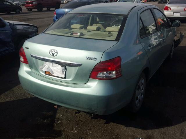 JTDBT923584027677 - 2008 TOYOTA YARIS GREEN photo 4