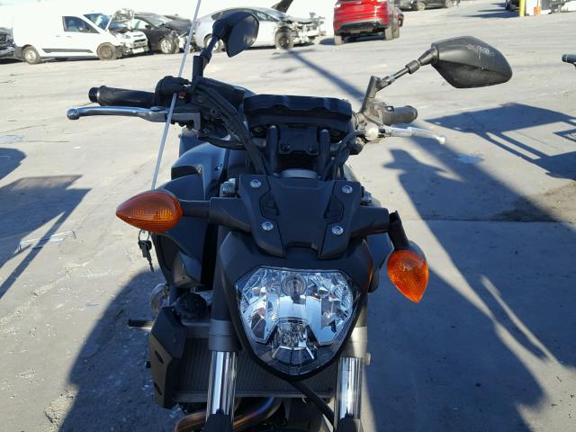 JYARM06YXGA003268 - 2016 YAMAHA FZ07 C BLACK photo 9