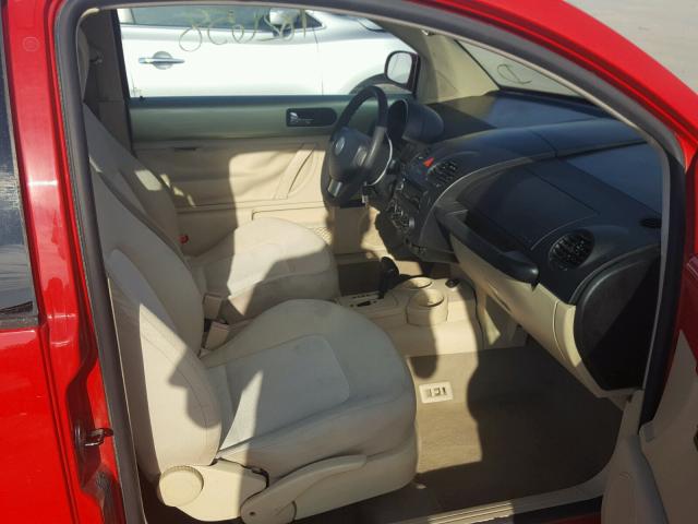 3VWBK31C65M405195 - 2005 VOLKSWAGEN NEW BEETLE 红色 照片 5